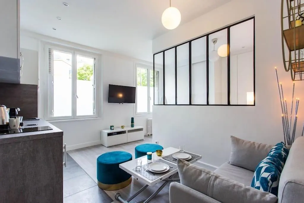 Great 16 Apartment